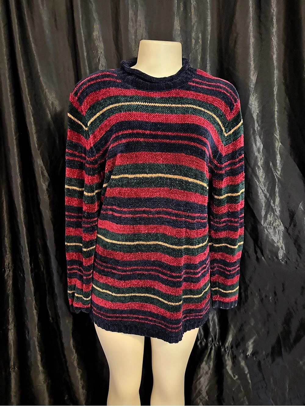 Capacity Striped Sweater in Red & Navy Size Small